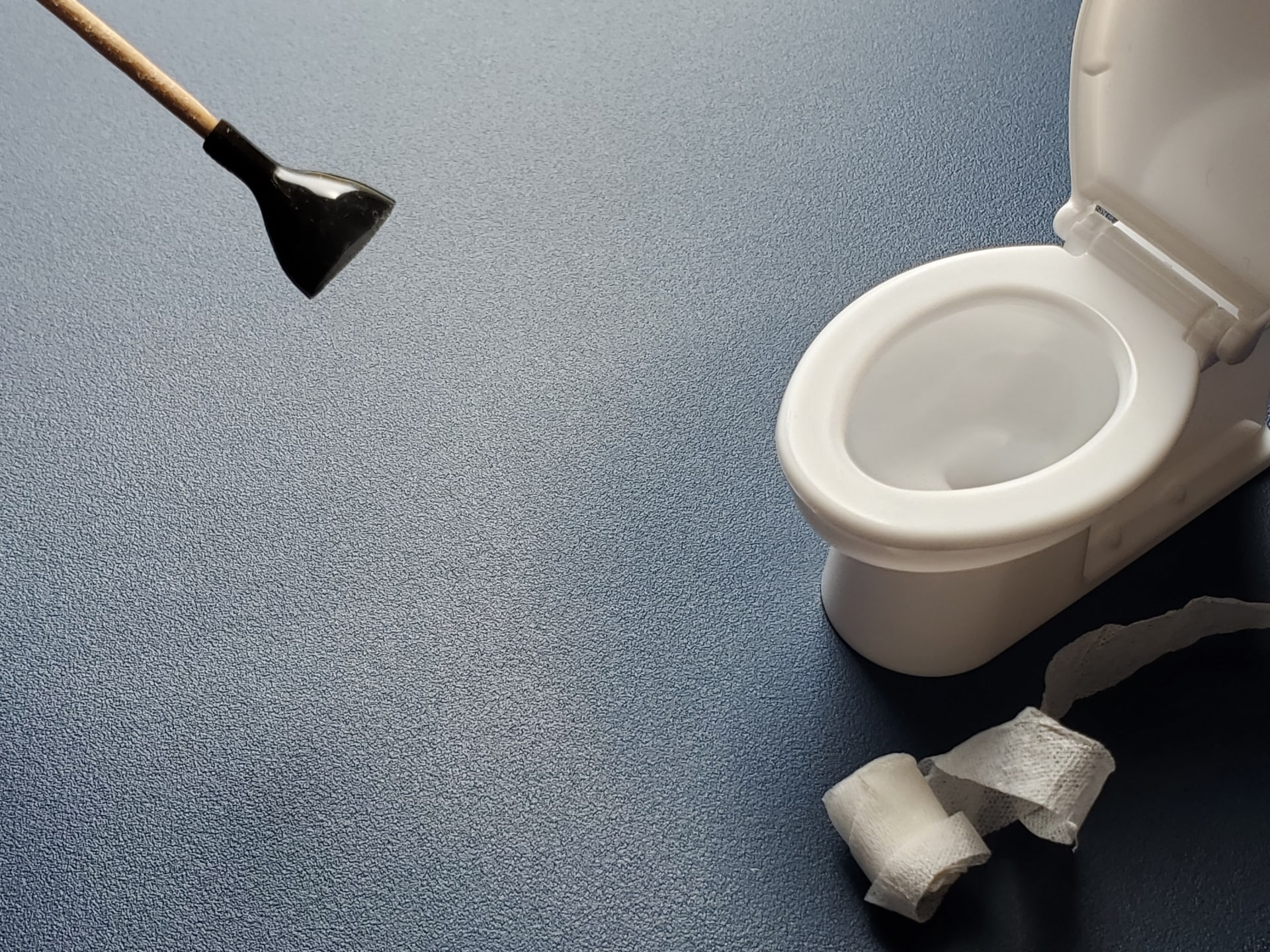 子供がトイレをつまらせた！よくあるケースと解決策